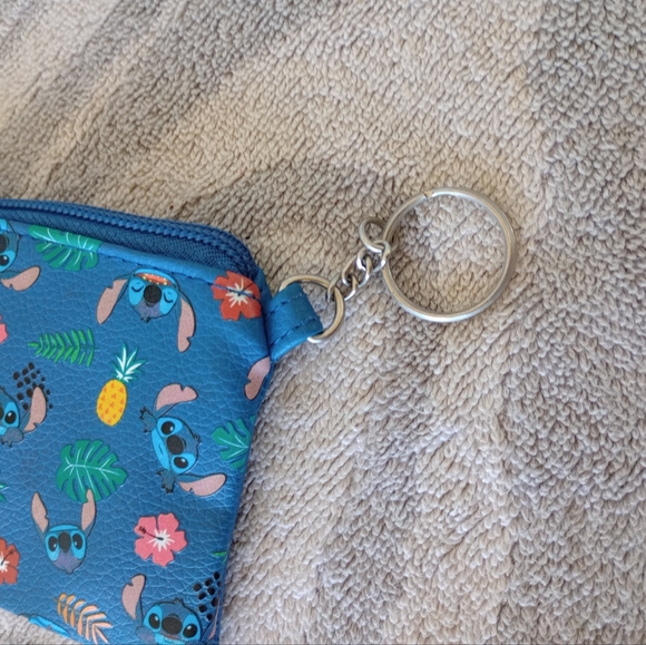 Disney stitch coin purse - Picture 6 of 7